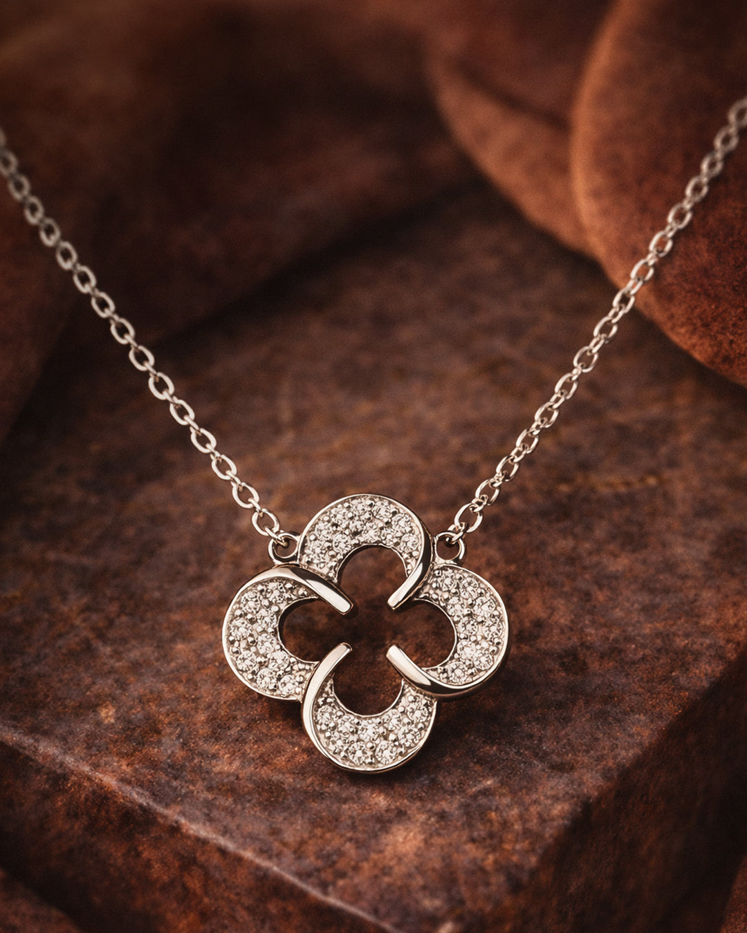Sterling Silver Sparkling Clover Pendant