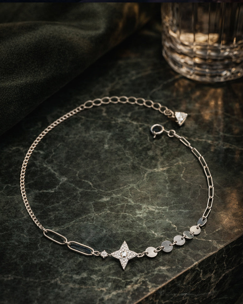 Original silver bracelet for ladies with sparkling star charm design