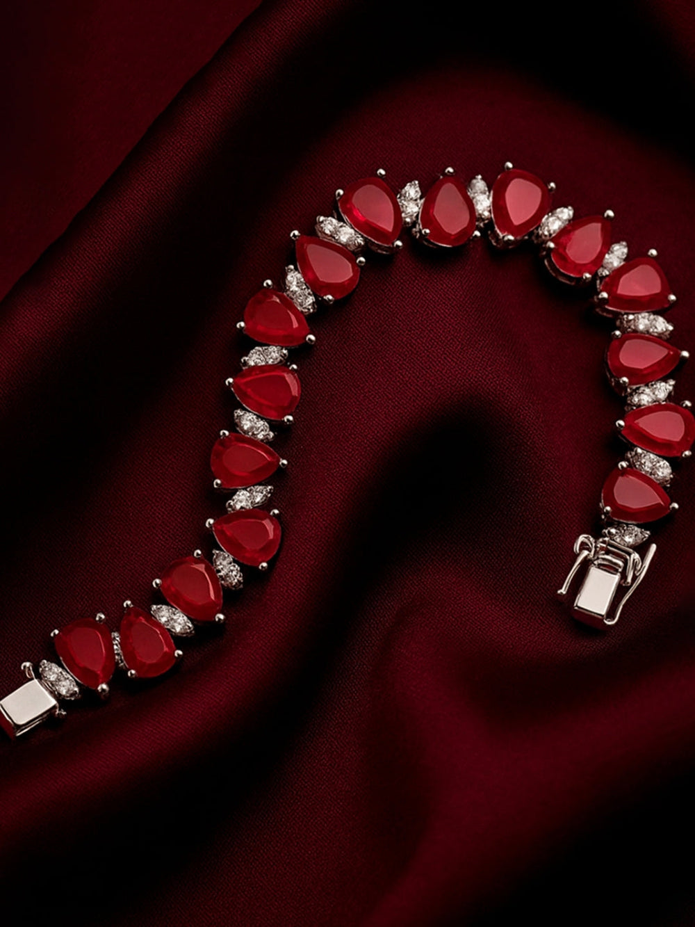 925 silver bracelet for women featuring elegant pink zircon design